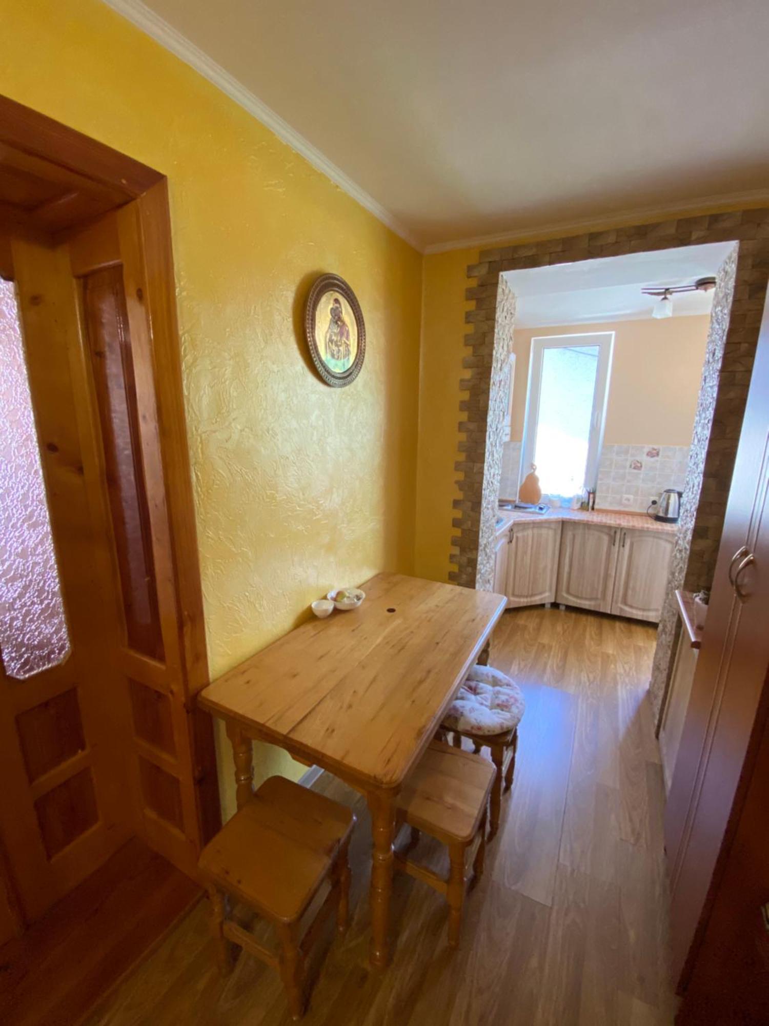 Zyma_Lito Guest House Γιαρέμτσε Εξωτερικό φωτογραφία