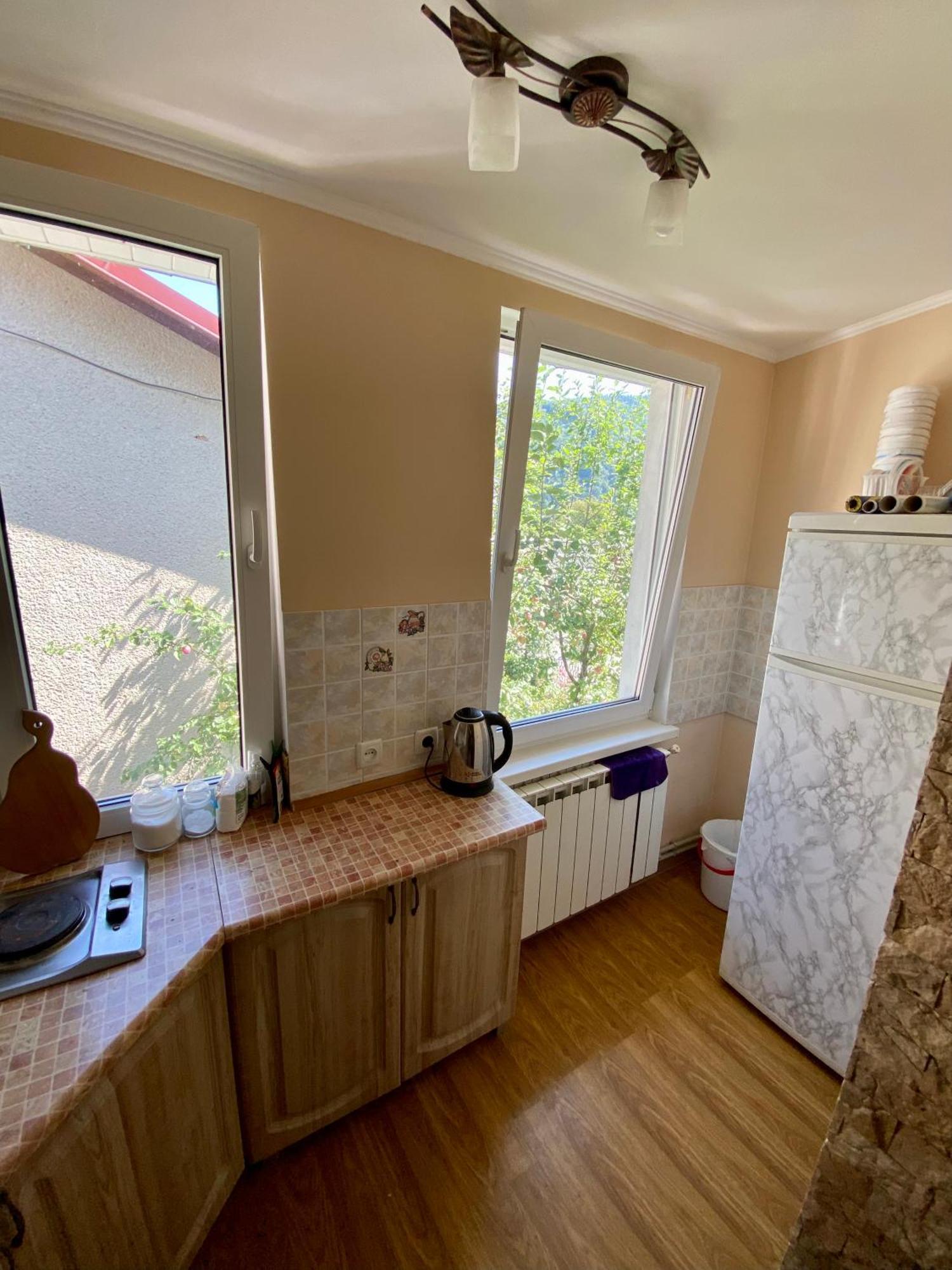 Zyma_Lito Guest House Γιαρέμτσε Εξωτερικό φωτογραφία