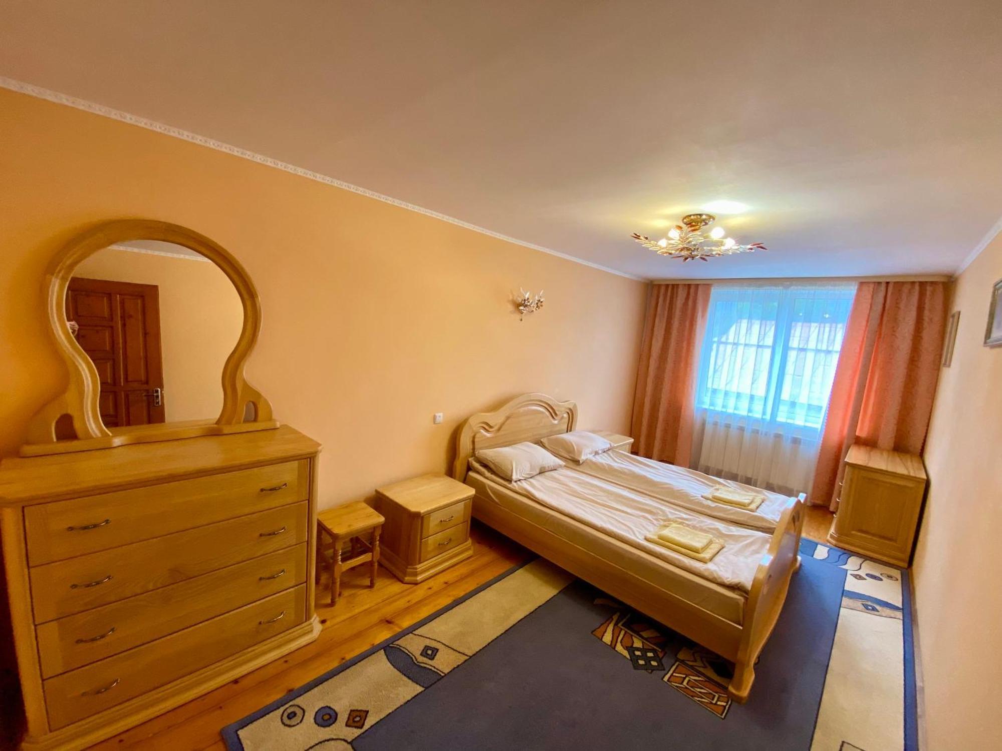 Zyma_Lito Guest House Γιαρέμτσε Εξωτερικό φωτογραφία
