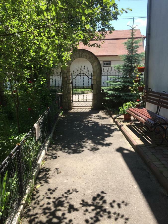 Zyma_Lito Guest House Γιαρέμτσε Εξωτερικό φωτογραφία